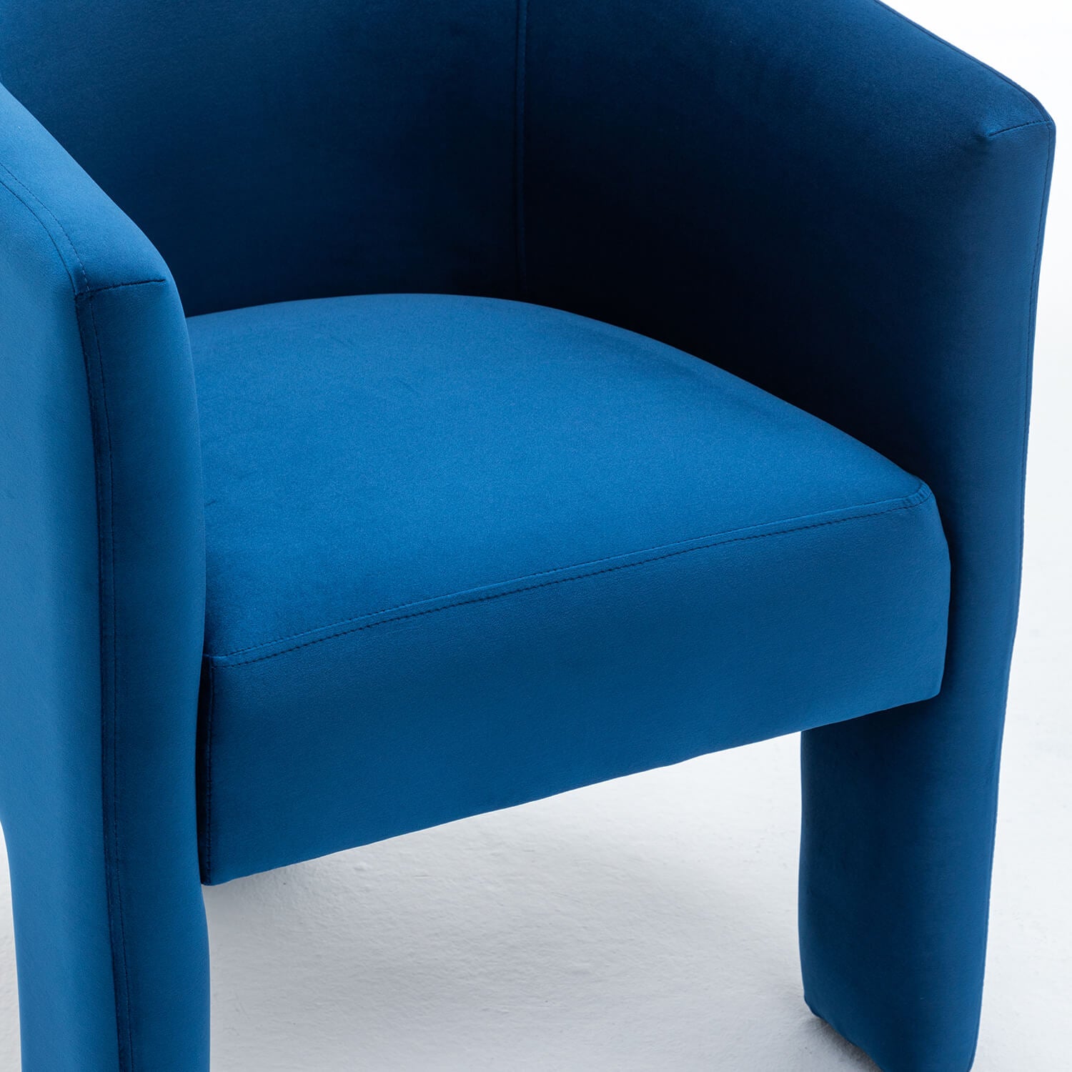 SEYNAR Modern Velvet Accent Chair, Upholstered Barrel Chair with Unique Solid Base for Living Room Soft Club Chair(Single/Set of 2/4/6)