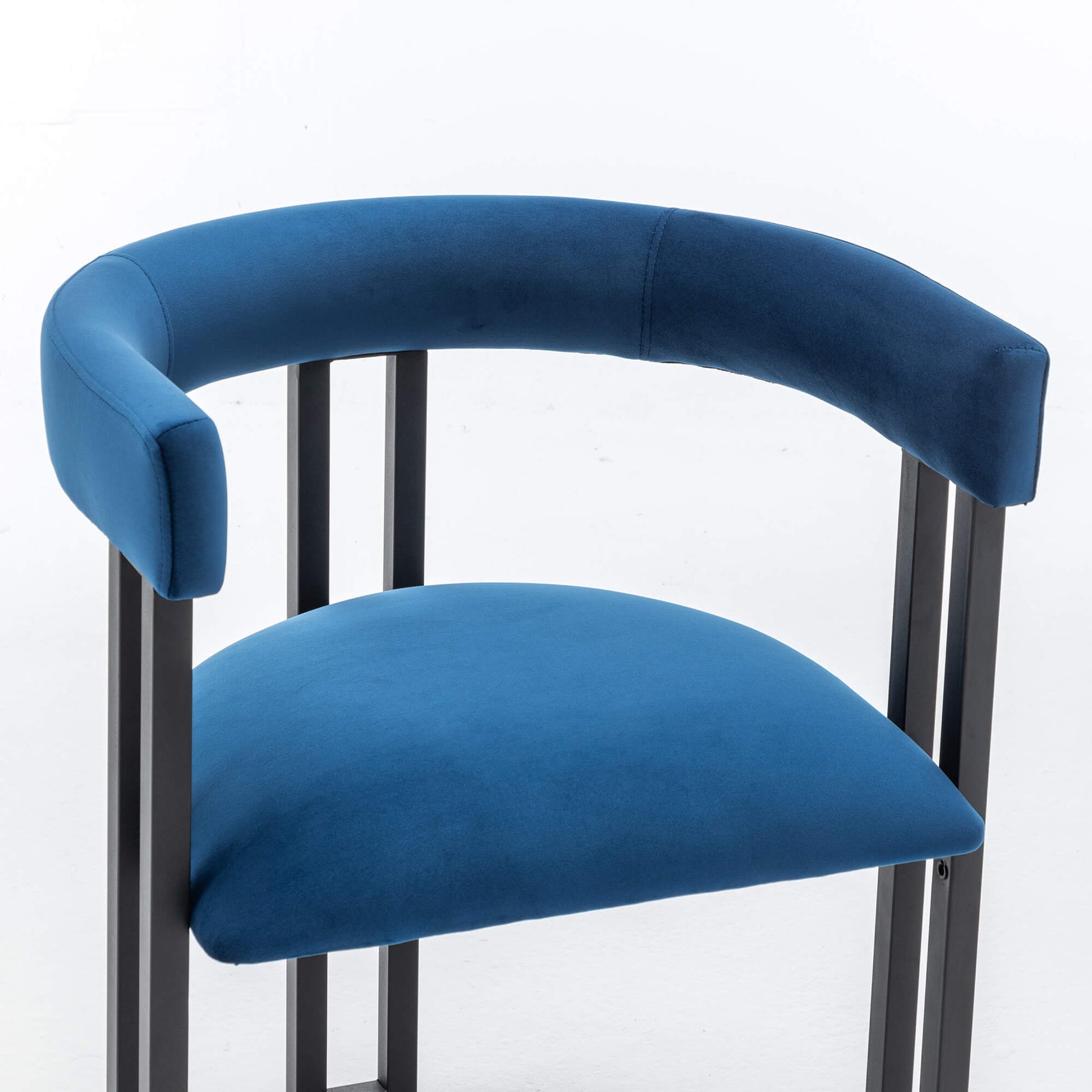 SEYNAR Modern Velvet Dining Chairs Set of 2, Curved Barrel Back Upholstered Armchairs with Black Metal Frame for Dining Room
