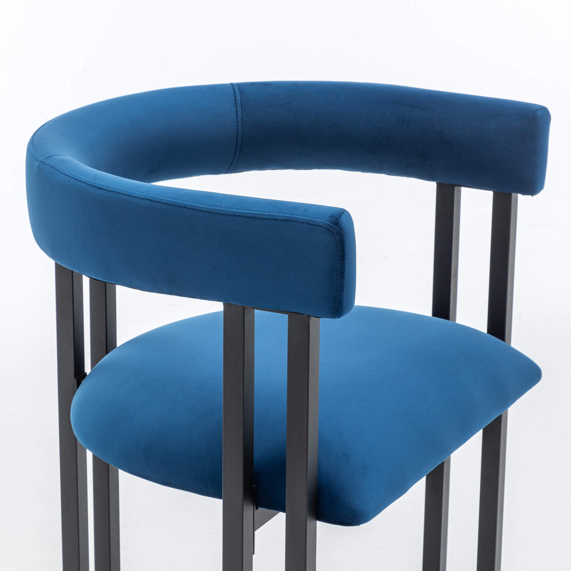 SEYNAR Modern Velvet Dining Chairs Set of 2, Curved Barrel Back Upholstered Armchairs with Black Metal Frame for Dining Room