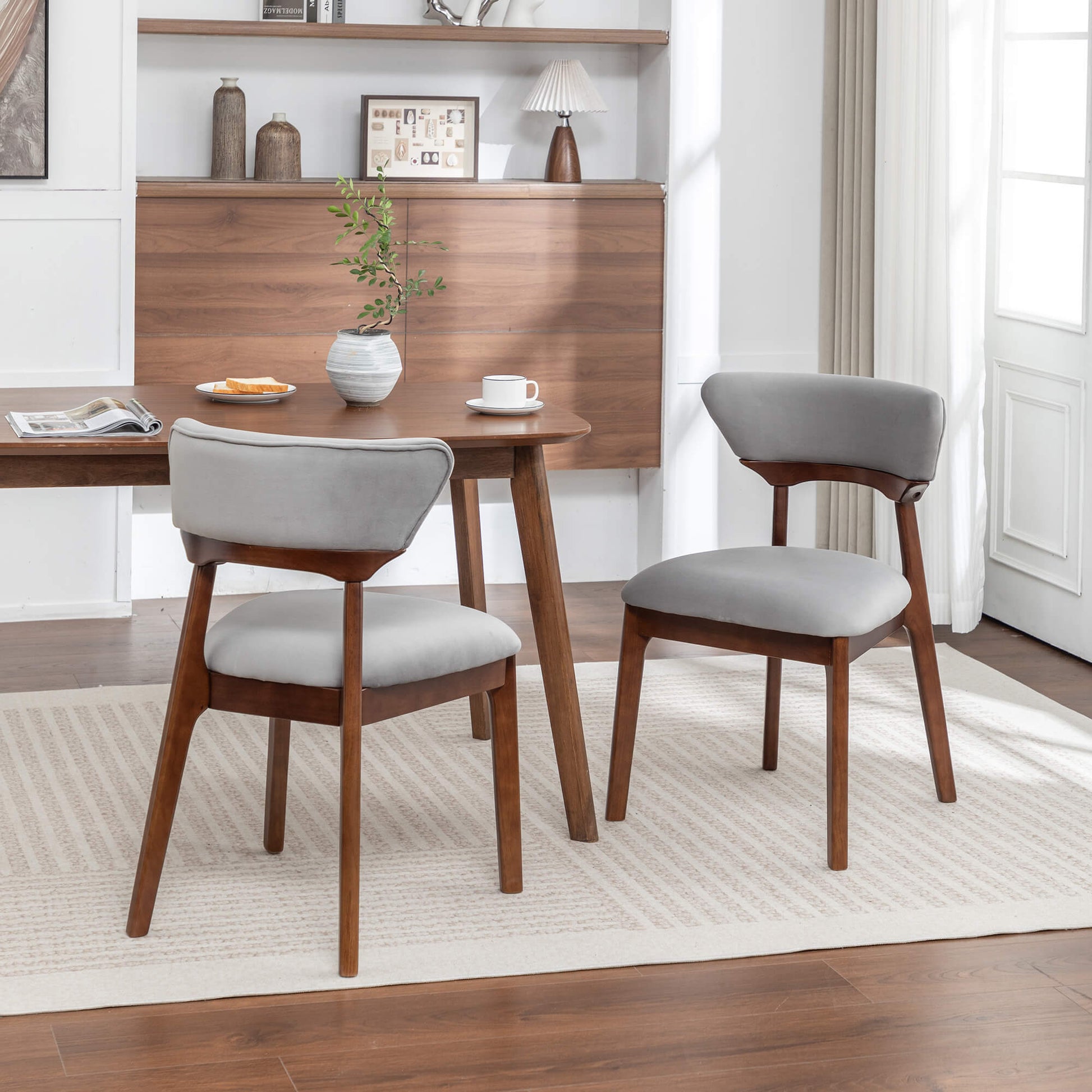 SEYNAR Modern Velvet Dining Chairs with Solid Wood Legs Set of 2/4/6