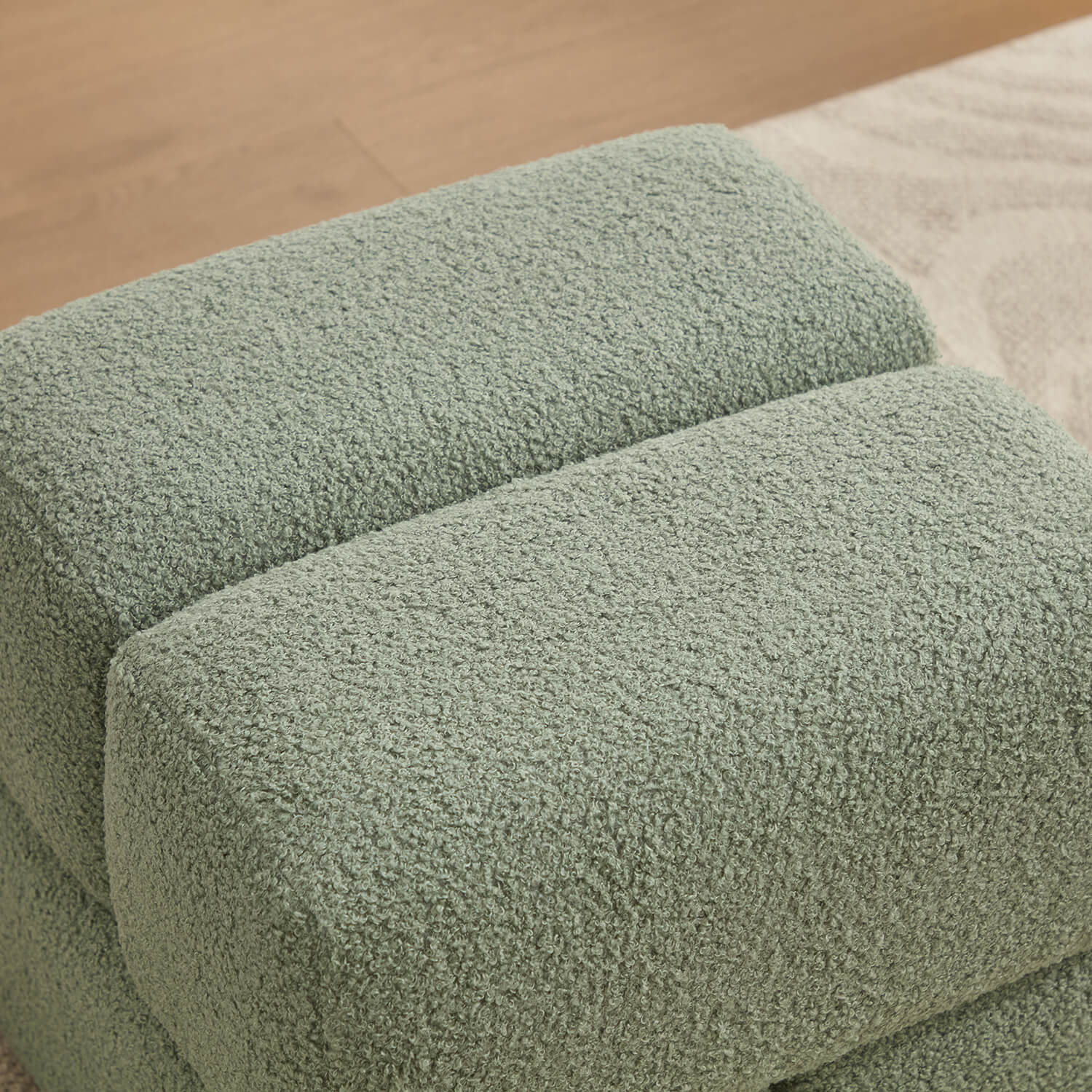 SEYNAR Modern 16.5''Faux Sherpa Square  Cube Otttoman