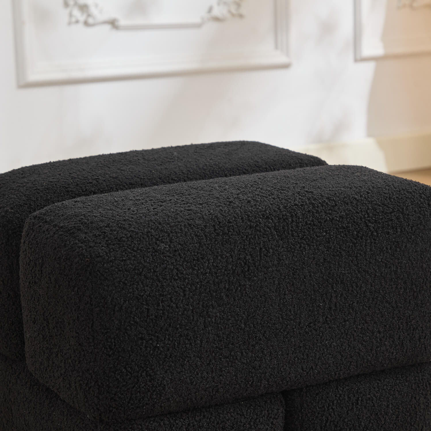 SEYNAR Modern 16.5''Faux Sherpa Square  Cube Otttoman