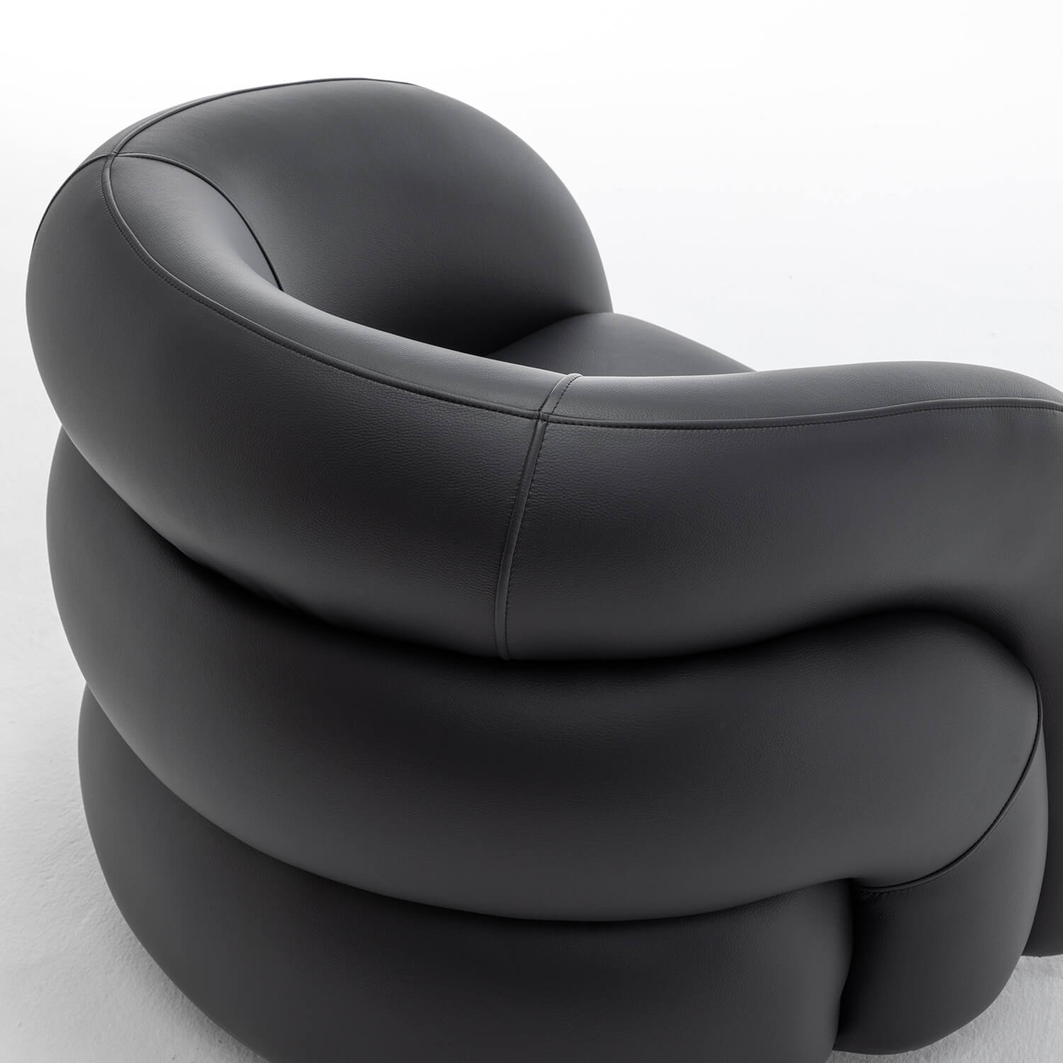 SEYNAR Modern Glam PU Leather 360 Degree Swivel Accent Armchair with Metal Base